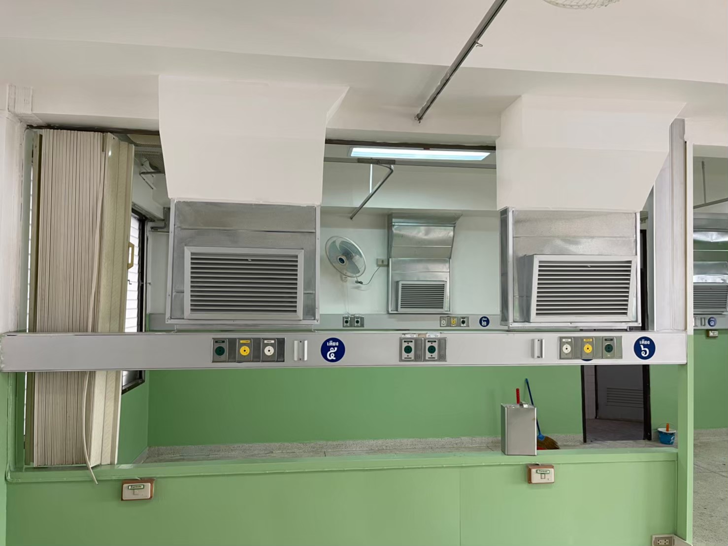 public/img/reference/HVAC System/LINE_ALBUM_รพ อู่ทอง สัปดาห์ที่4_๒๒๐๗๑๖_20.jpg